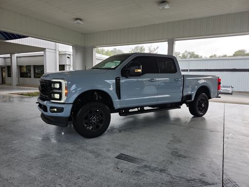 Used 2025 Ford F250 Lariat w/ Lariat Ultimate Package AWD/4WD image 1