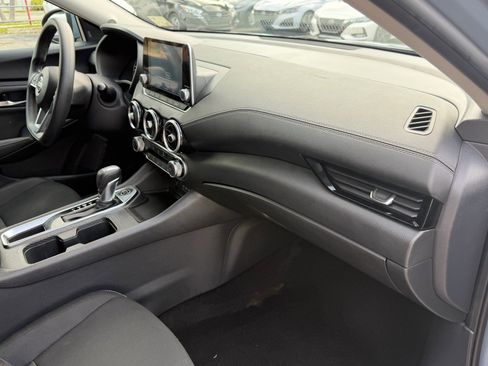 Certified 2024 Nissan Sentra SV FWD image 18