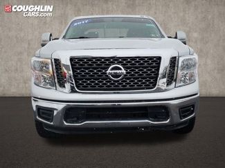 Used 2017 Nissan Titan SV video 2