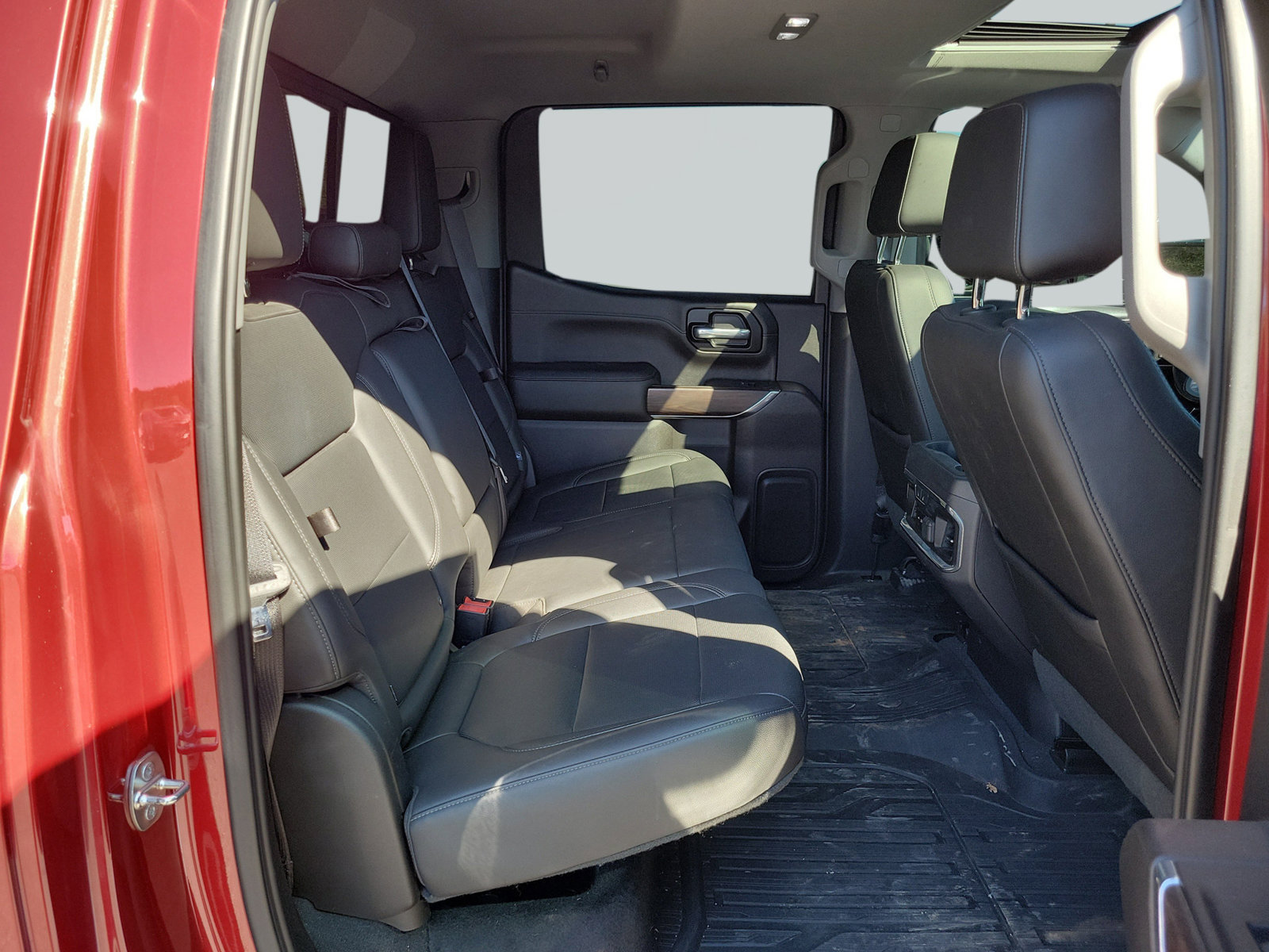 Used 2019 GMC Sierra 1500 SLT w/ SLT Premium Plus Package AWD/4WD image 34