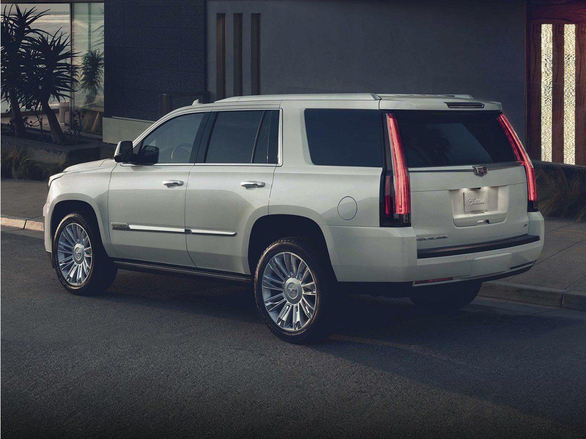 Used 2017 Cadillac Escalade Premium Luxury AWD/4WD image 1