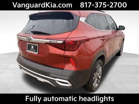 Certified 2021 Kia Seltos S image 7