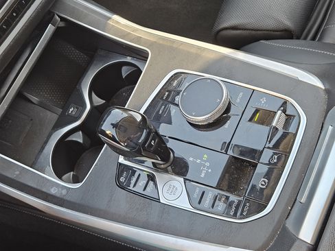 Used 2020 BMW X7 xDrive40i w/ Premium Package image 22