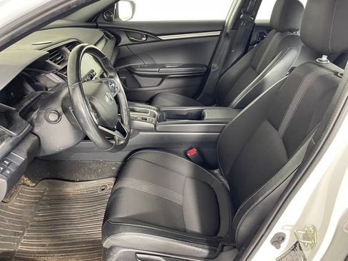 Used 2021 Honda Civic Sport image 2