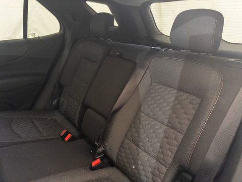 Used 2020 Chevrolet Equinox LT w/ Driver Convenience Package image 11