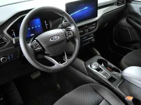 Certified 2024 Ford Escape Active w/ Tech Pack #1 AWD/4WD image 3