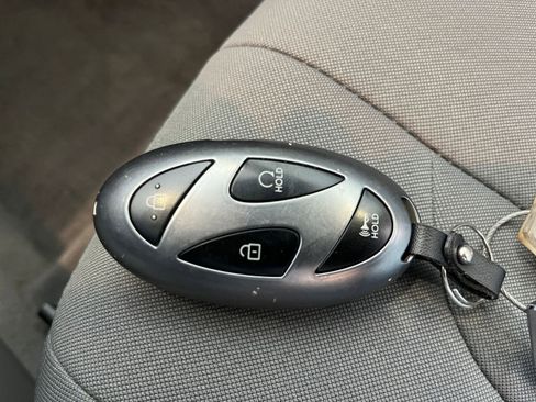 Used 2025 Hyundai Elantra SEL image 22