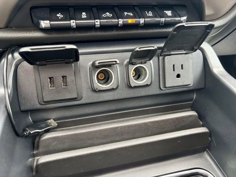 Used 2016 GMC Sierra 3500 Denali w/ Duramax Plus Package image 22