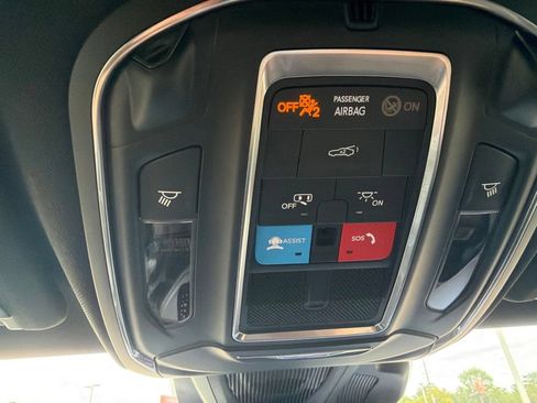 Used 2026 Dodge Charger Scat Pack AWD/4WD image 17