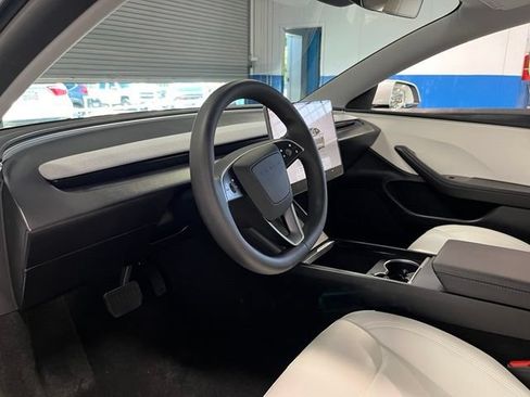 Used 2025 Tesla Model 3 Long Range RWD image 23