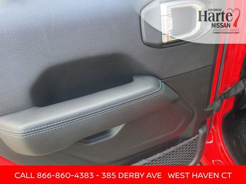 Used 2021 Jeep Wrangler Unlimited Rubicon 4xe w/ Steel Bumper Group AWD/4WD image 35
