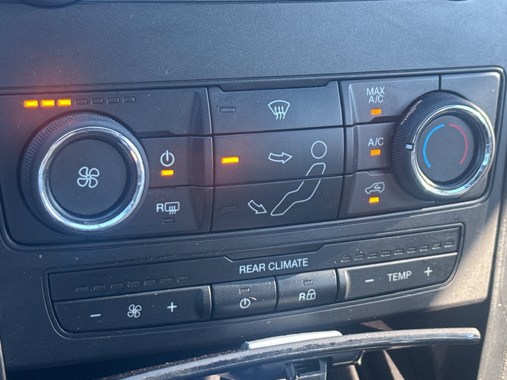 Used 2018 Ford Explorer FWD image 21