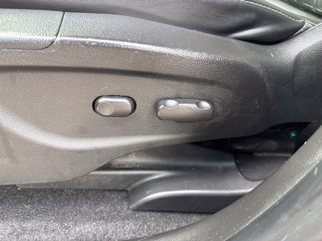 Used 2016 Buick Encore Sport Touring AWD/4WD image 19