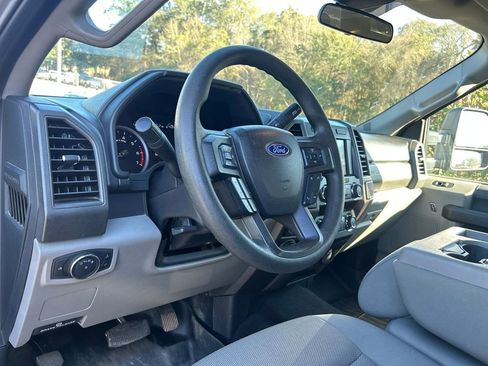 Used 2020 Ford F250 XL w/ STX Appearance Package image 8
