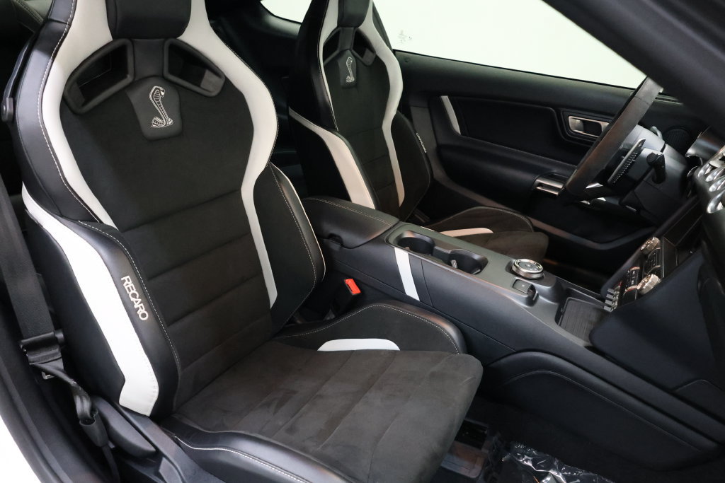 Used 2021 Ford Mustang Shelby GT500 w/ Technology Package RWD image 93