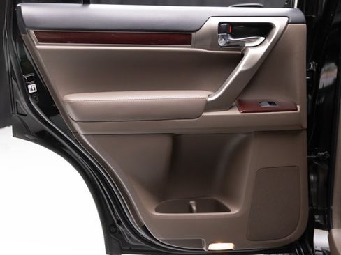 Used 2019 Lexus GX 460 Premium AWD/4WD image 38