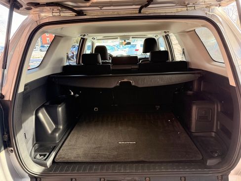 Used 2010 Toyota 4Runner SR5 image 13