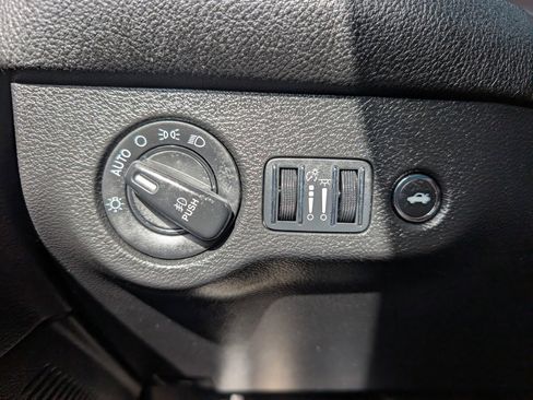 Used 2022 Dodge Challenger GT w/ Blacktop Package image 29