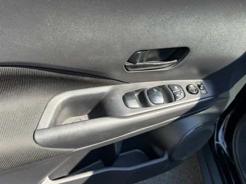 Used 2021 Nissan Kicks S FWD image 25