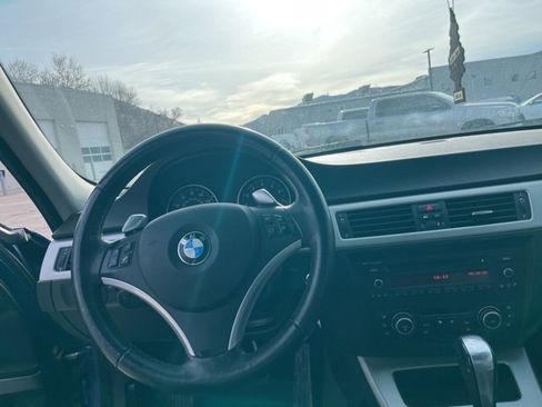 Used 2010 BMW 335i xDrive Sedan image 15