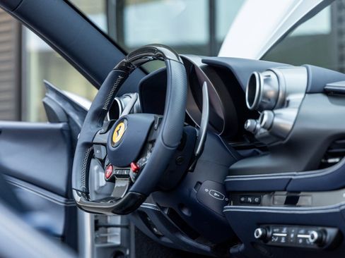Used 2022 Ferrari F8 Tributo image 49