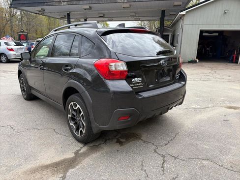 Used 2017 Subaru Crosstrek 2.0i Limited AWD/4WD image 3