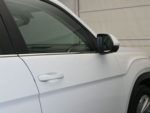 Used 2022 Volkswagen Atlas SE AWD/4WD image 16