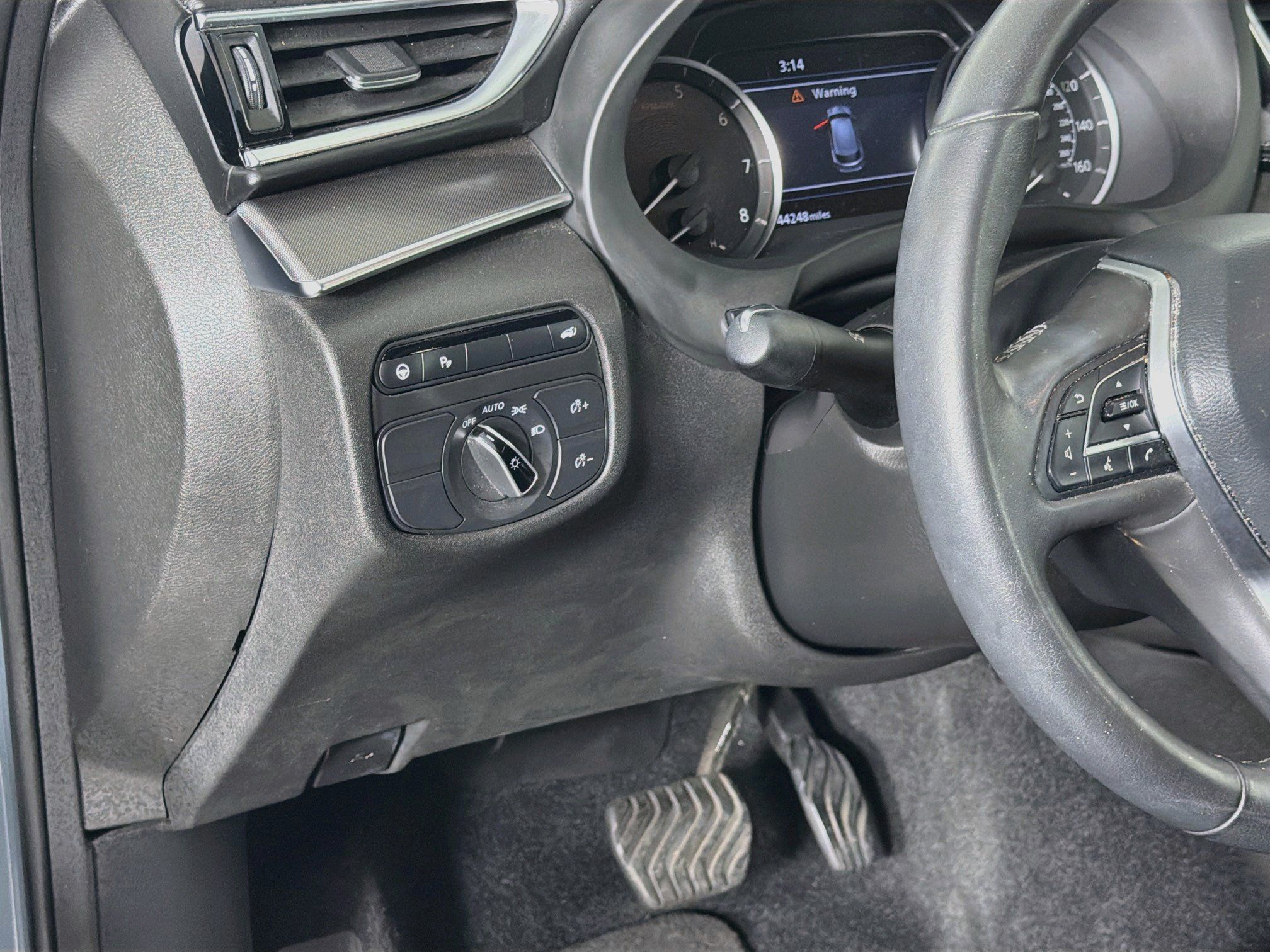 Used 2023 INFINITI QX50 Luxe FWD image 16