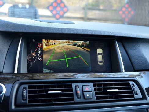 Used 2015 BMW 528i xDrive Sedan image 18