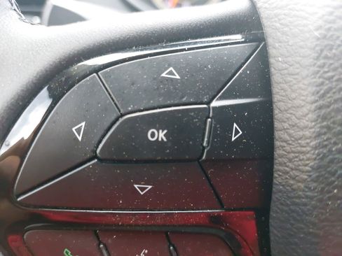 Used 2020 Jeep Cherokee Latitude Plus image 17