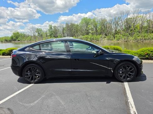 Used 2022 Tesla Model 3 Long Range AWD/4WD image 5