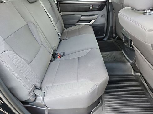 Used 2022 Toyota Tundra SR5 w/ SR5 Convenience Package AWD/4WD image 20