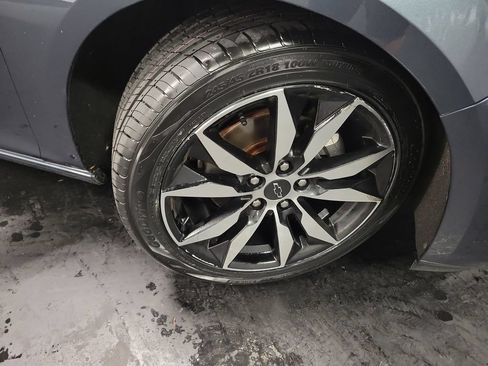 Used 2021 Chevrolet Malibu RS FWD image 10