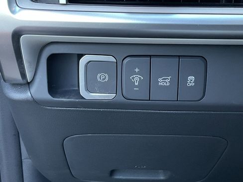 Used 2025 Hyundai Santa Fe SEL image 32