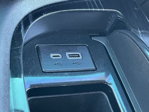 Used 2023 Cadillac Escalade Sport image 32