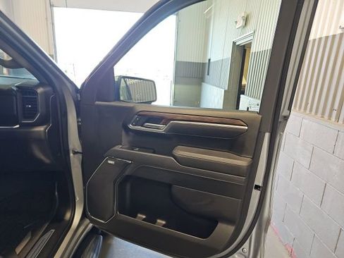 Used 2025 GMC Sierra 1500 SLT w/ SLT Premium Plus Package AWD/4WD image 26