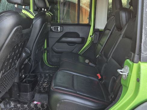 Used 2018 Jeep Wrangler Unlimited Rubicon image 6