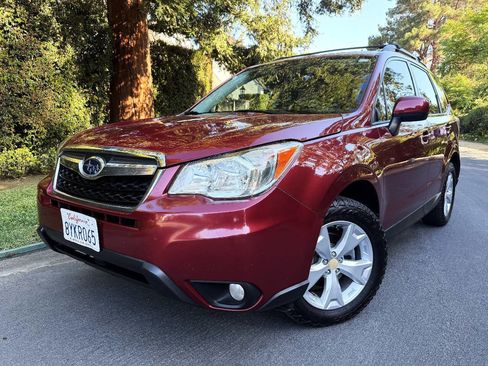Used 2015 Subaru Forester 2.5i Premium AWD/4WD image 1