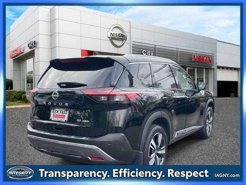 Used 2023 Nissan Rogue SL w/ SL Premium Package AWD/4WD image 6