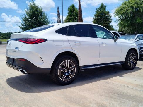 Used 2024 Mercedes-Benz GLC 300 4MATIC image 9