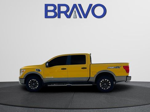 Used 2017 Nissan Titan PRO-4X image 9