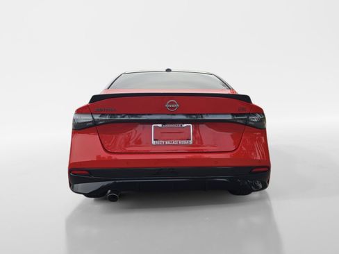 New 2026 Nissan Sentra SR FWD image 4