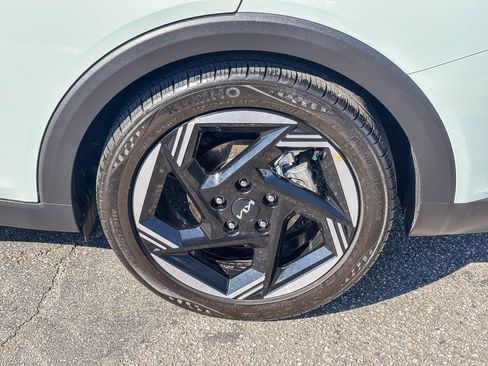 Used 2025 Kia K4 EX FWD image 13