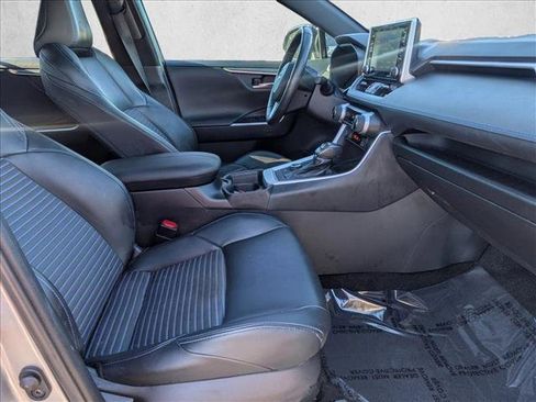 Used 2020 Toyota RAV4 XSE image 18