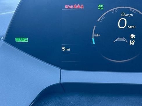 New 2026 Toyota Prius Plug-In Hybrid FWD image 30