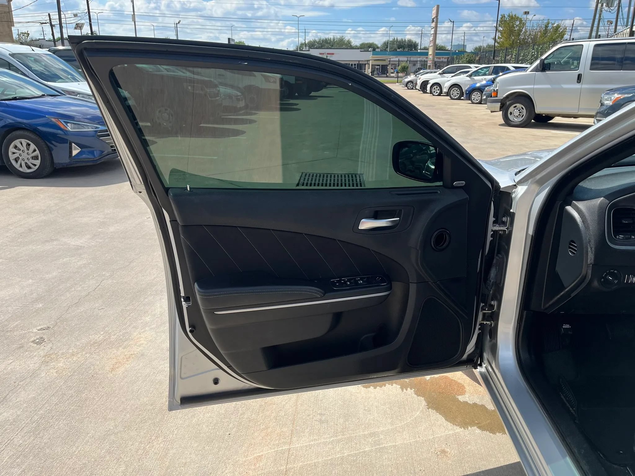Used 2020 Dodge Charger SXT AWD/4WD image 25