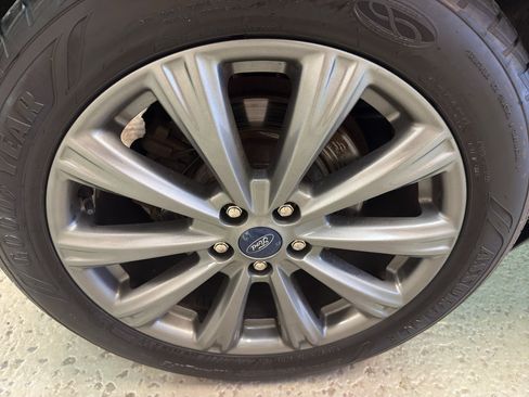 Used 2018 Ford Escape Titanium AWD/4WD image 37