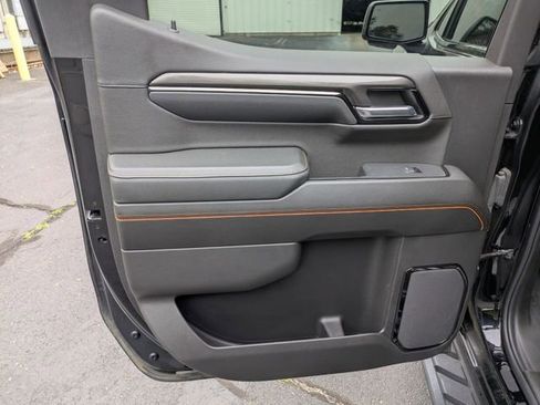 Used 2024 GMC Sierra 1500 AT4 w/ Technology Package AWD/4WD image 29