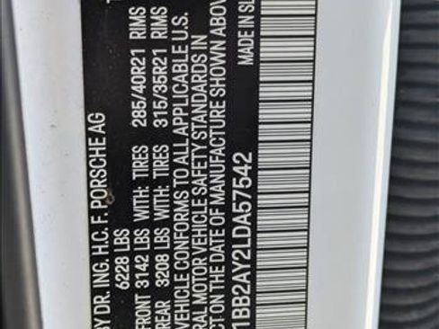 Used 2020 Porsche Cayenne S image 16