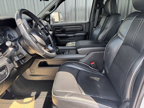 Used 2022 RAM 3500 Limited image 11